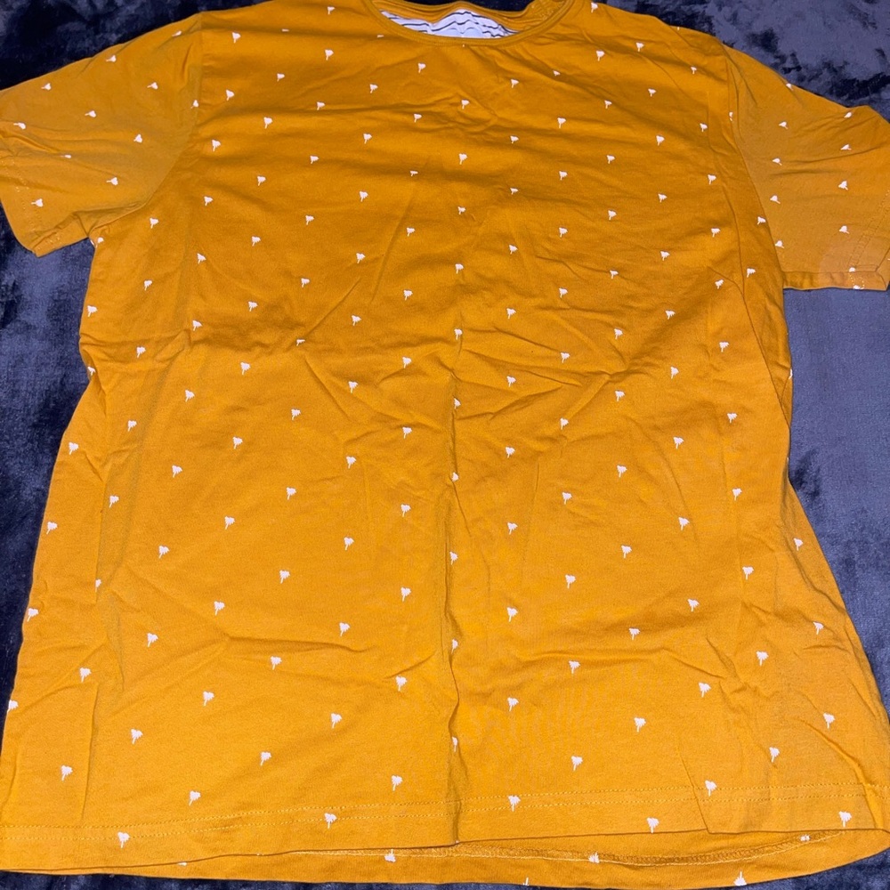 Yellow t-shirt with palm trees